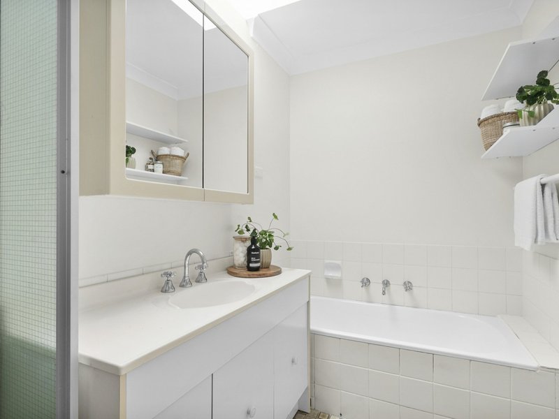 Photo - 11/3 Robertson Street, Narrabeen NSW 2101 - Image 5