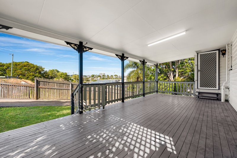 Photo - 1/13 Rollo Street, Gladstone Central QLD 4680 - Image 4