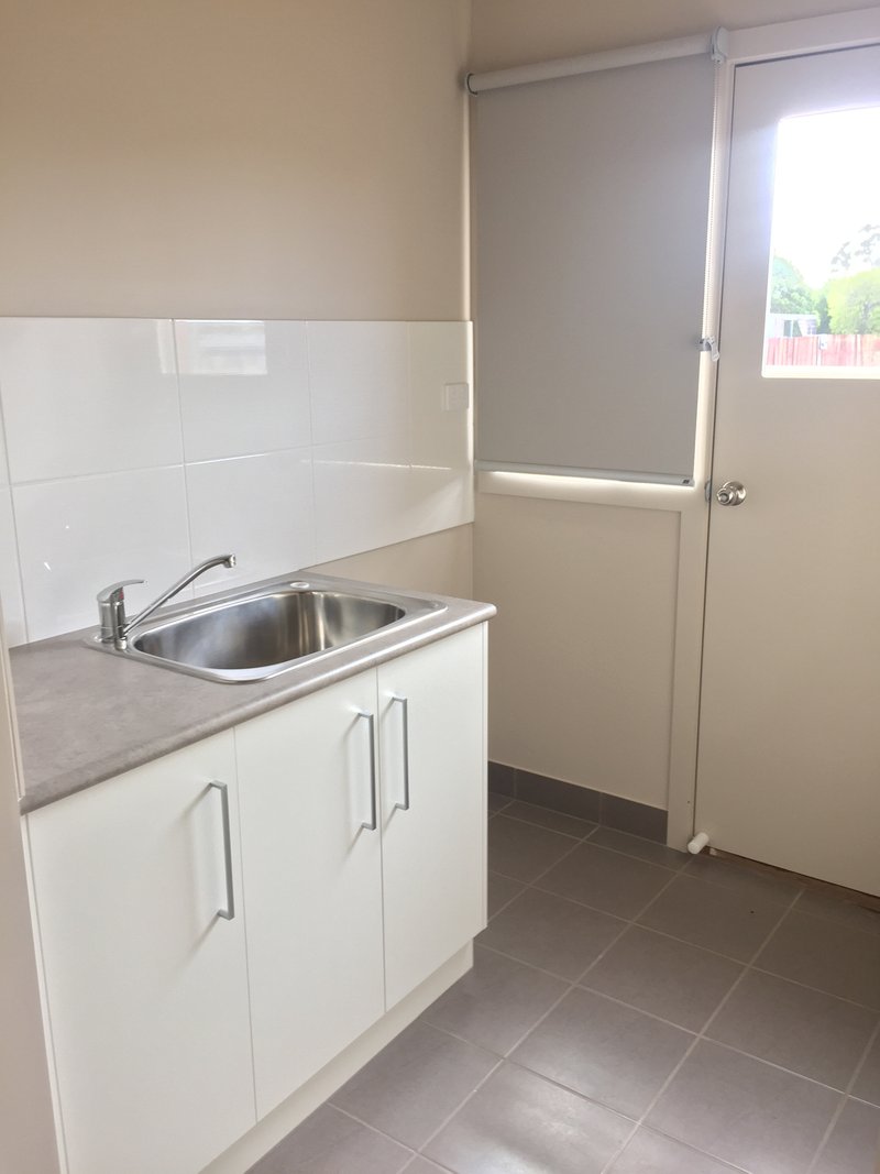 Photo - 1/13 Salisbury Street, Benalla VIC 3672 - Image 5