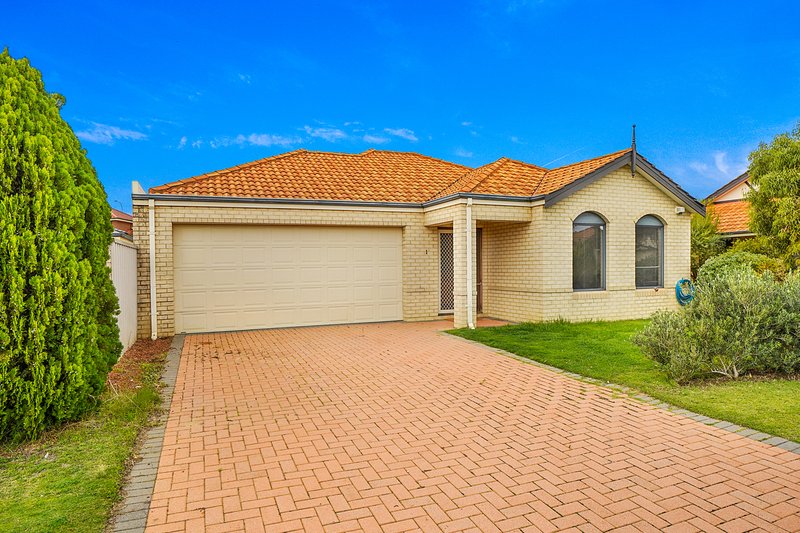 Photo - 1/13 Santarosa Way, Stirling WA 6021 - Image 1