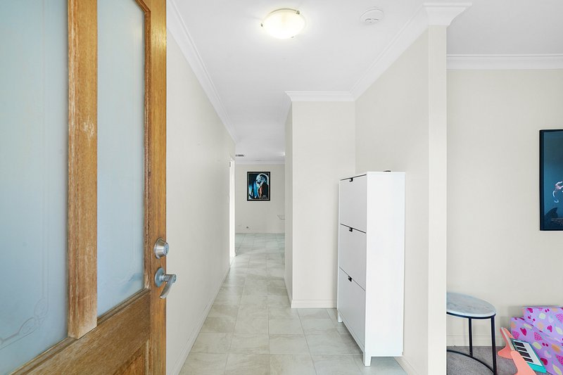 Photo - 1/13 Santarosa Way, Stirling WA 6021 - Image 2