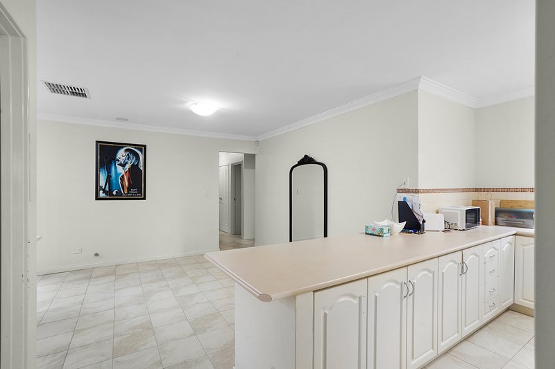 Photo - 1/13 Santarosa Way, Stirling WA 6021 - Image 7