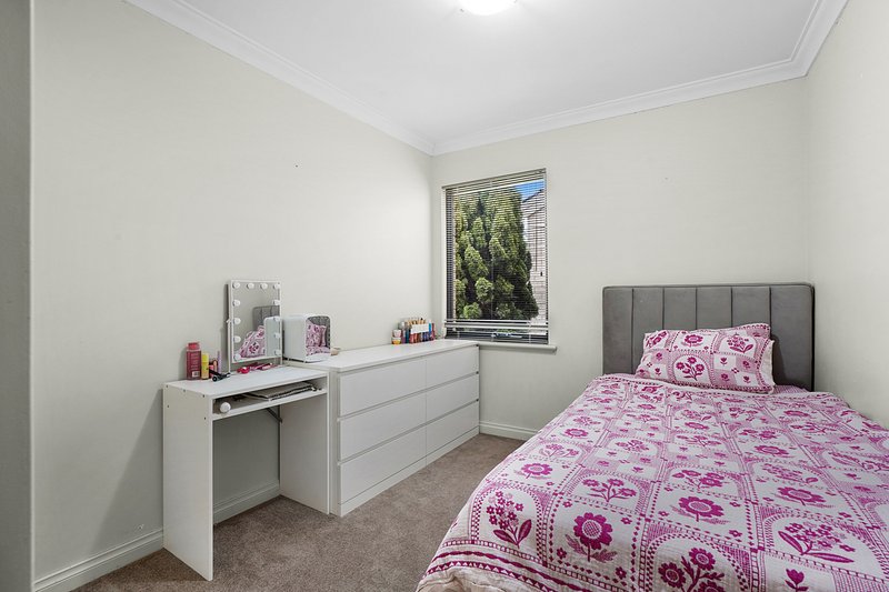 Photo - 1/13 Santarosa Way, Stirling WA 6021 - Image 17