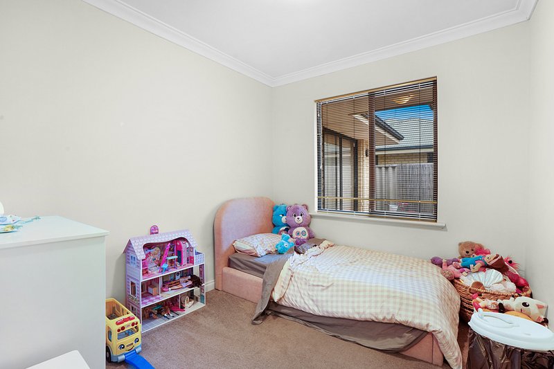 Photo - 1/13 Santarosa Way, Stirling WA 6021 - Image 18