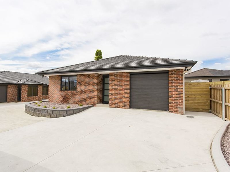 1/13 Senator Court, Newnham TAS 7248