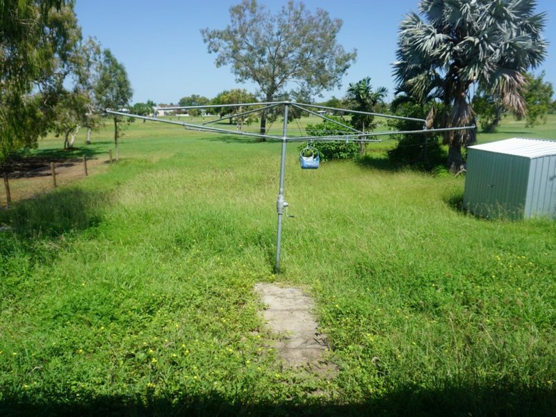 Photo - 113 Soldiers Road, Bowen QLD 4805 - Image 11