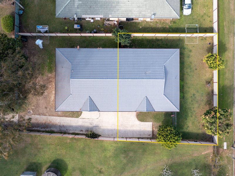 Photo - 1/13 Sunnymeade Drive, Caboolture QLD 4510 - Image 13