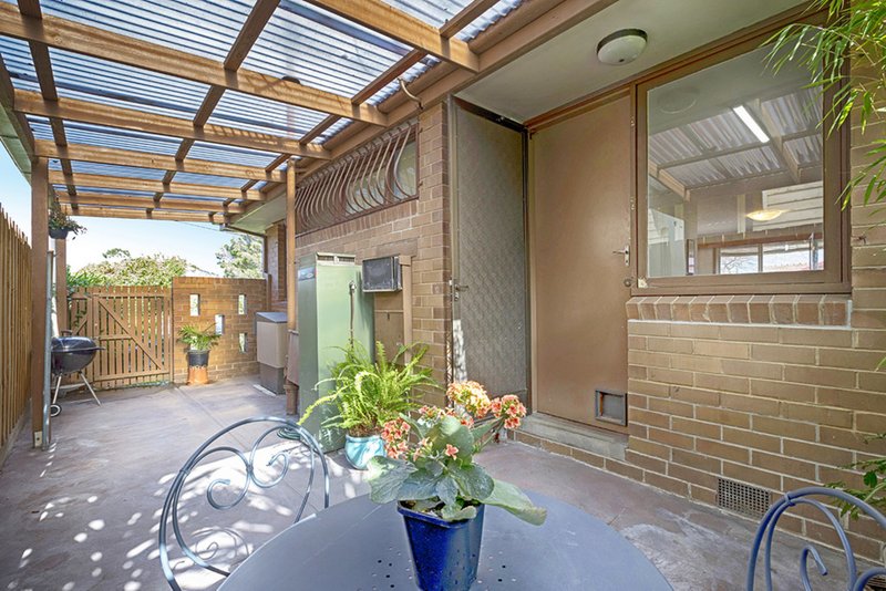 Photo - 1/13 Swindon Road, Hughesdale VIC 3166 - Image 7