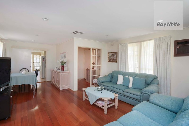Photo - 113 Taylor Drive, Gladstone Park VIC 3043 - Image 7