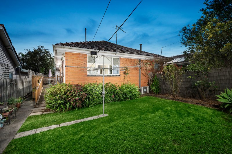 Photo - 1/13 Taylor Street, Oakleigh VIC 3166 - Image 7