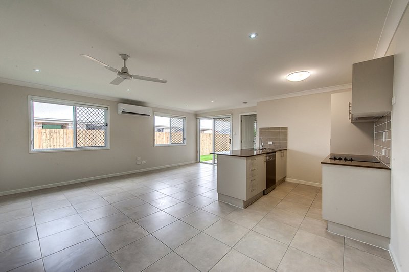 Photo - 1/13 Tombay Court, Crestmead QLD 4132 - Image 2