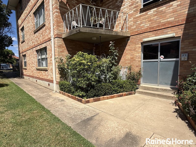 Photo - 1/13 Torpy Street, Orange NSW 2800 - Image 3