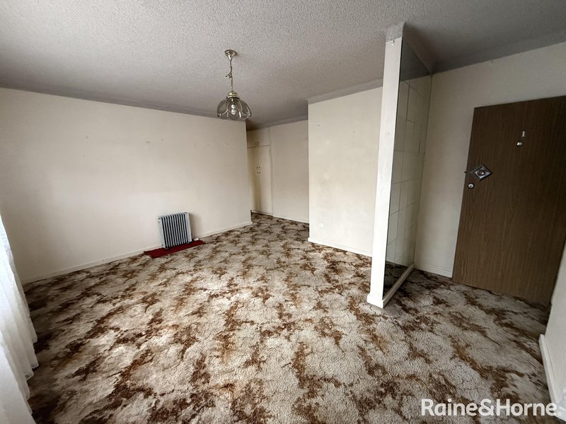 Photo - 1/13 Torpy Street, Orange NSW 2800 - Image 5