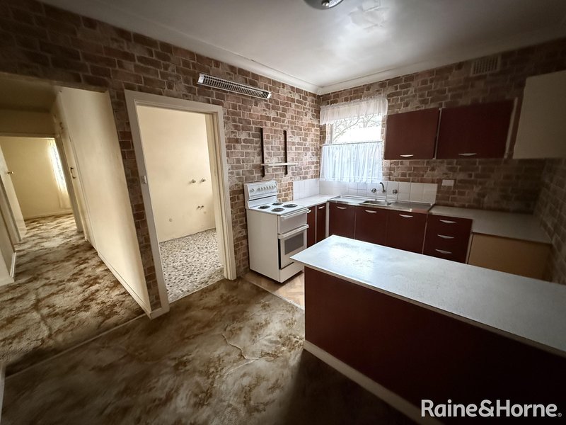 Photo - 1/13 Torpy Street, Orange NSW 2800 - Image 9