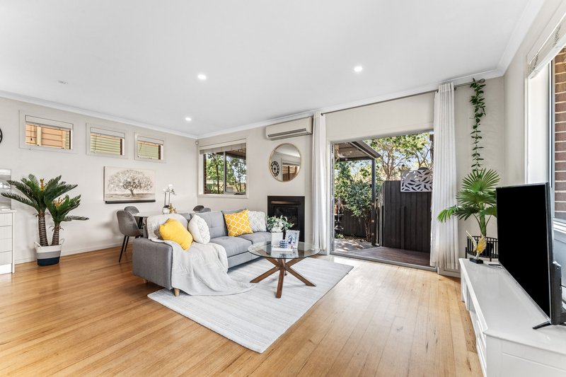 Photo - 1/13 Valda Avenue, Mont Albert North VIC 3129 - Image 2