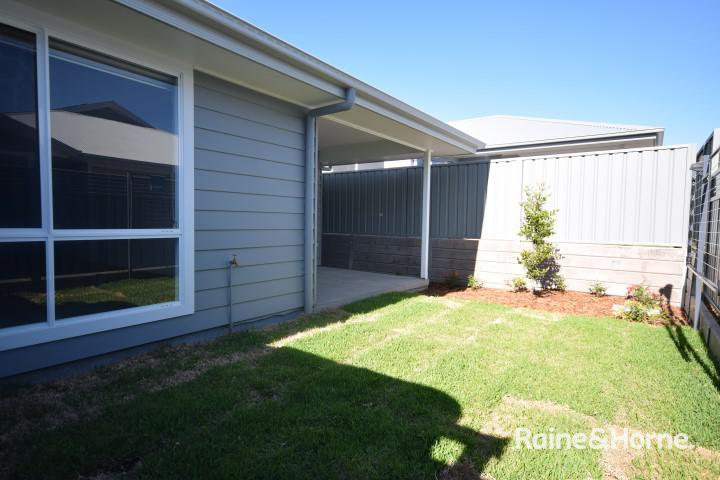 Photo - 11/30 Cavanagh Lane, West Nowra NSW 2541 - Image 2