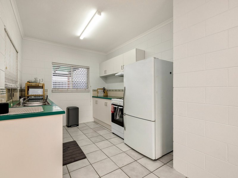 Photo - 1/130 Robert Road, Bentley Park QLD 4869 - Image 1