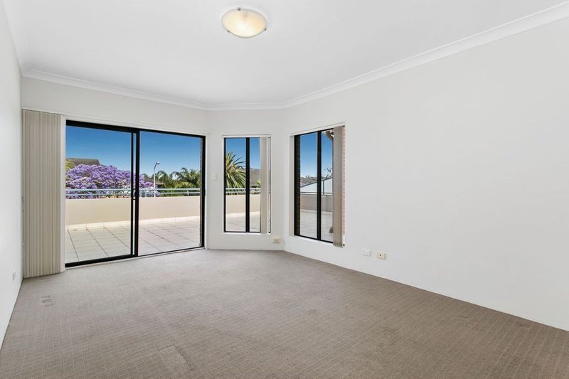 Photo - 11/307 Condamine Street, Manly Vale NSW 2093 - Image 2