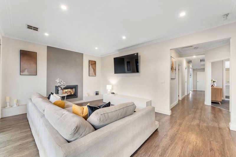 Photo - 1/1309 Nepean Highway, Cheltenham VIC 3192 - Image 4