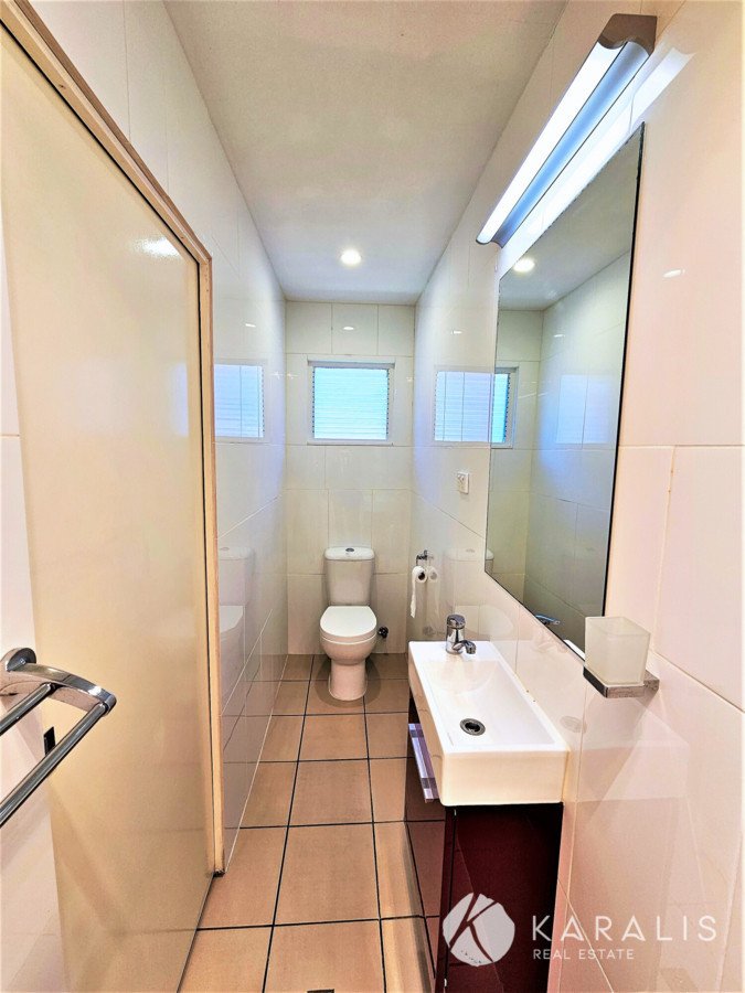 Photo - 1/130A Waterton Street, Annerley QLD 4103 - Image 7