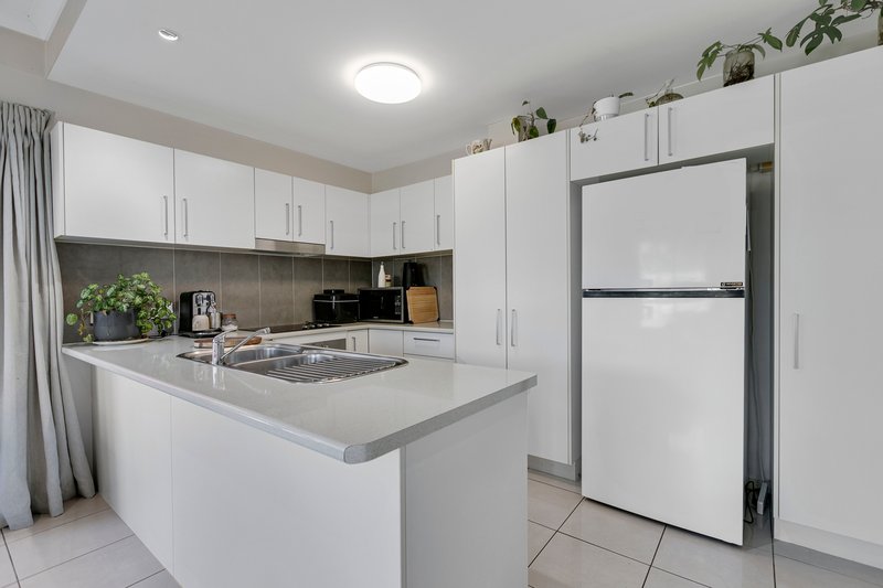 Photo - 1/131-133 Duporth Avenue, Maroochydore QLD 4558 - Image 5