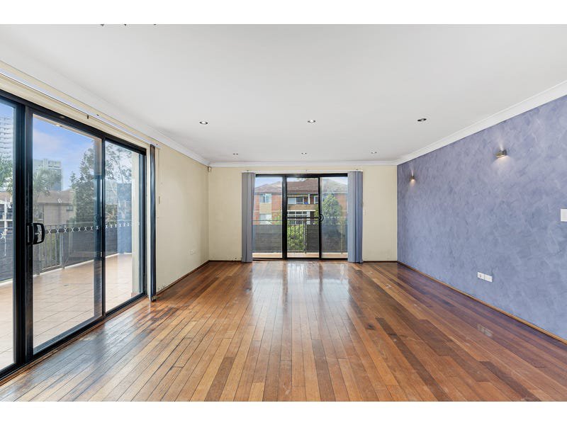 Photo - 11/31-33 Woids Ave , Hurstville NSW 2220 - Image 3