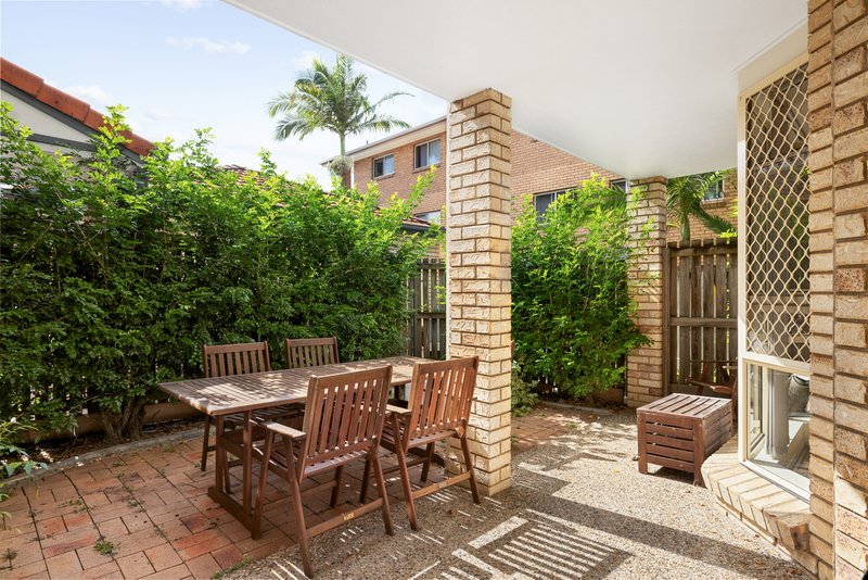 Photo - 1/131 Baines Street, Kangaroo Point QLD 4169 - Image 2