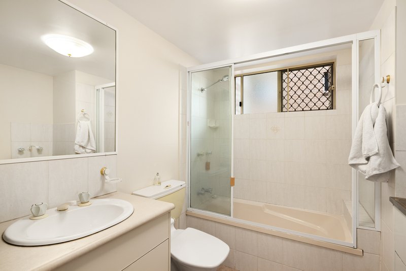 Photo - 1/131 Baines Street, Kangaroo Point QLD 4169 - Image 6