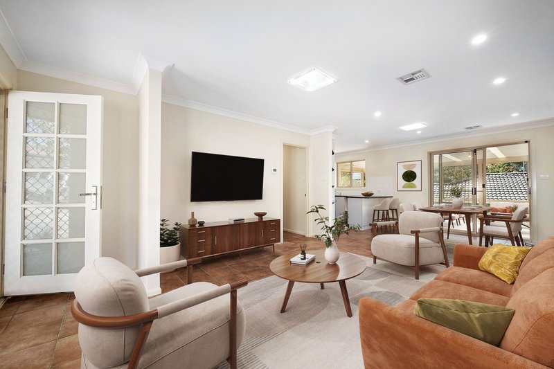 Photo - 1/131 Britten Jones Drive, Holt ACT 2615 - Image 1