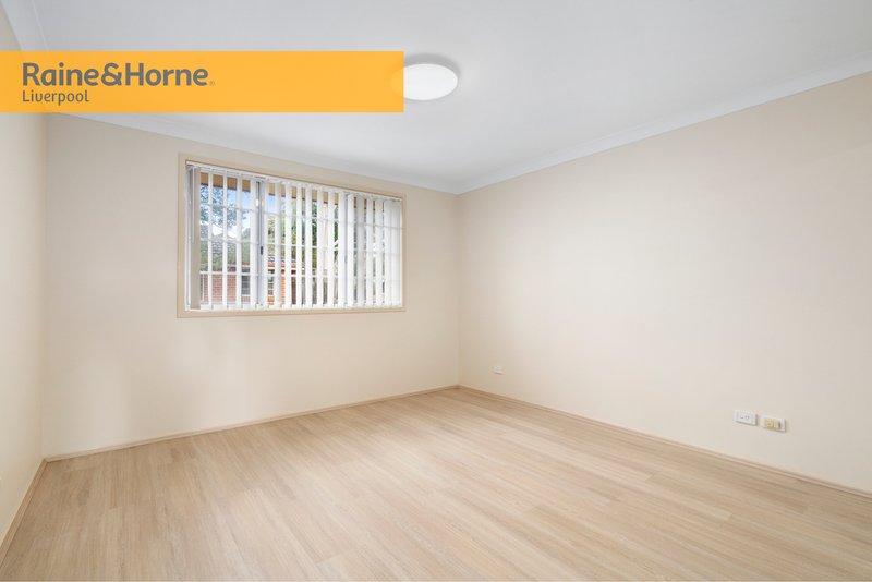 Photo - 11/31 Holland Crescent, Casula NSW 2170 - Image 6