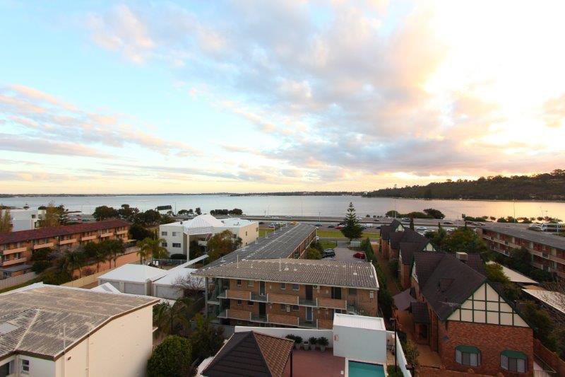 Photo - 11/31 Mill Point Road, South Perth WA 6151 - Image 2