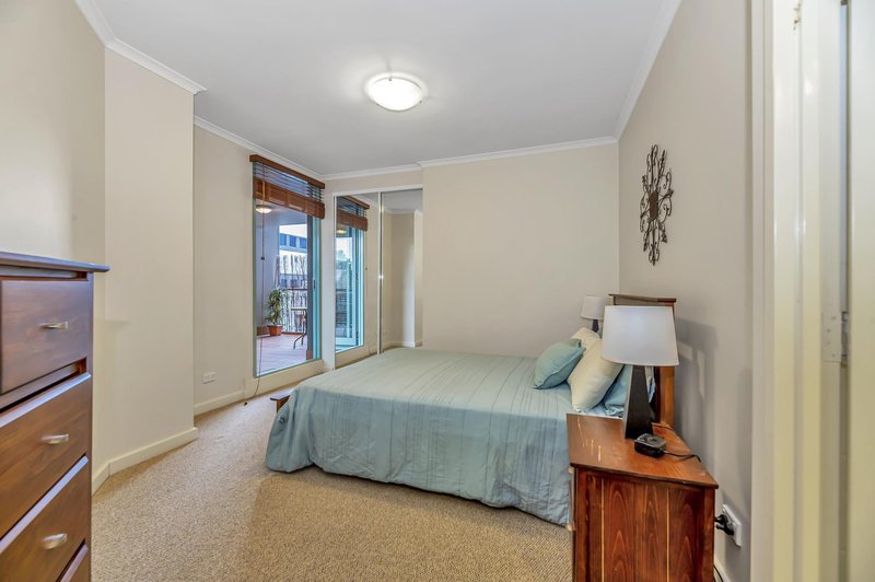 Photo - 113/16 Moore Street, City ACT 2601 - Image 2