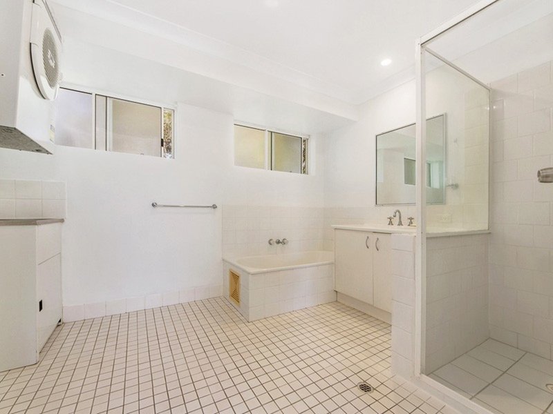 Photo - 11/32 Alinjarra Drive, Tugun QLD 4224 - Image 7