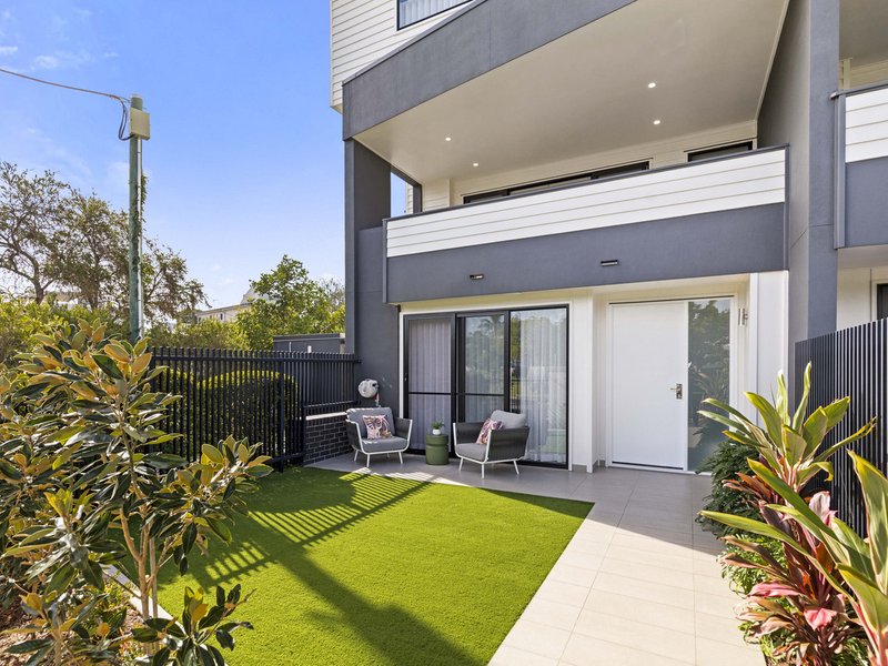 Photo - 11/32 John Street, Redcliffe QLD 4020 - Image 2