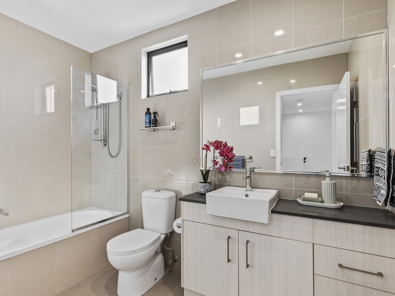 Photo - 11/32 John Street, Redcliffe QLD 4020 - Image 19