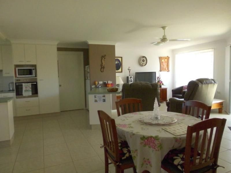 Photo - 113/21 Walters Street, Bundaberg North QLD 4670 - Image 10