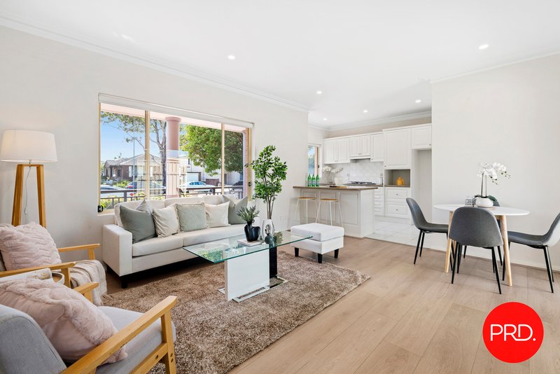 Photo - 1/133-135 Russell Avenue, Dolls Point NSW 2219 - Image 2