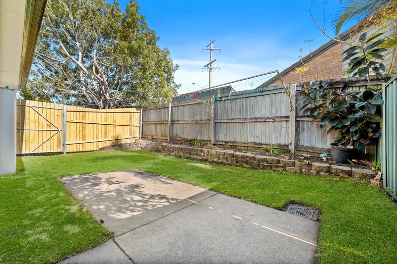 Photo - 1/133 Castile Crescent, Edens Landing QLD 4207 - Image 11