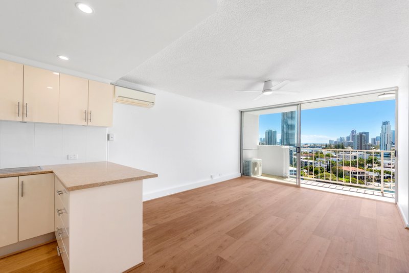 Photo - 113/30 Watson Esplanade, Surfers Paradise QLD 4217 - Image 7