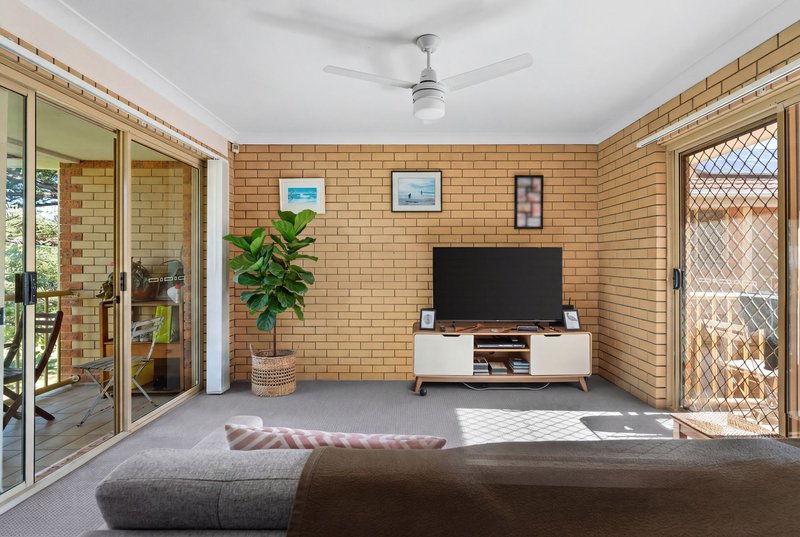 Photo - 11/34 Ventura Road, Mermaid Beach QLD 4218 - Image 2
