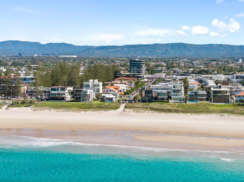 Photo - 11/34 Ventura Road, Mermaid Beach QLD 4218 - Image 13