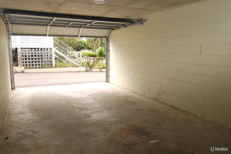 Photo - 1/135 Mitchell Street, North Ward QLD 4810 - Image 4