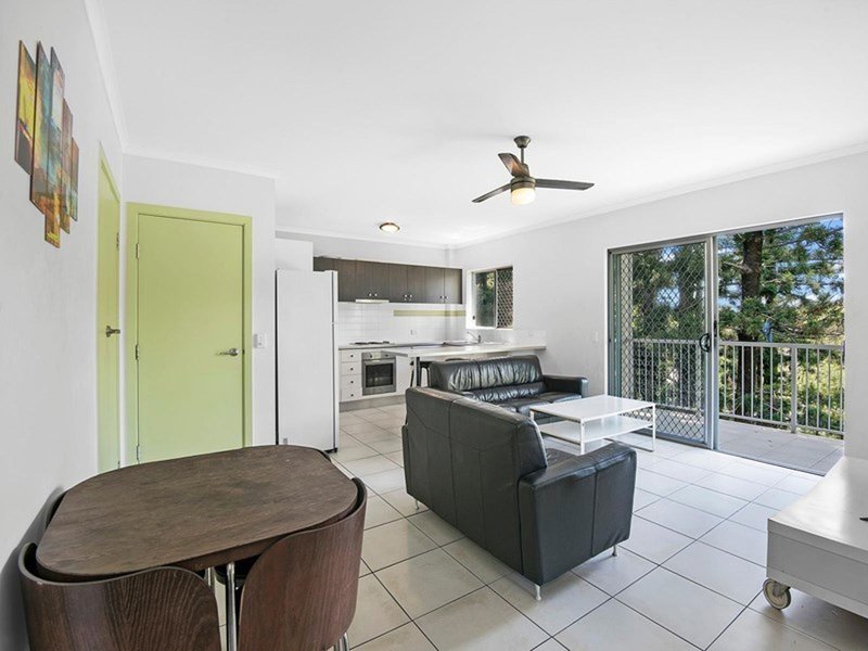 Photo - 11/35 Windsor Road, Red Hill QLD 4059 - Image 3