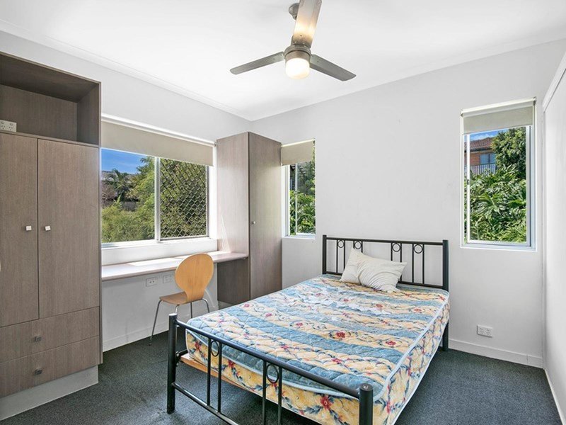 Photo - 11/35 Windsor Road, Red Hill QLD 4059 - Image 5