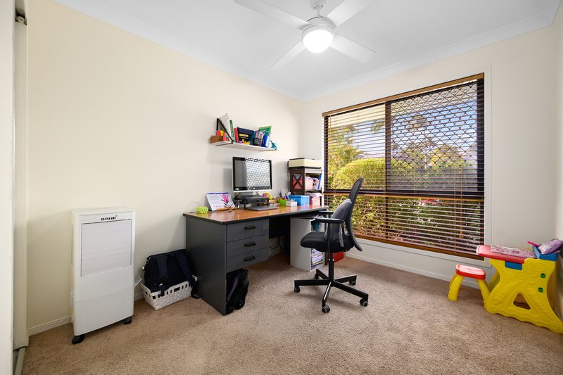 Photo - 1/136 Pacific Pines Boulevard, Pacific Pines QLD 4211 - Image 16