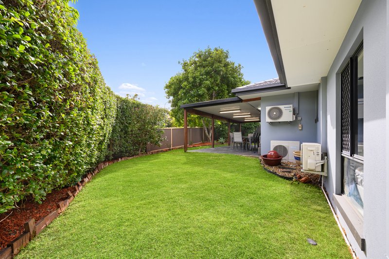 Photo - 1/136 Pacific Pines Boulevard, Pacific Pines QLD 4211 - Image 19
