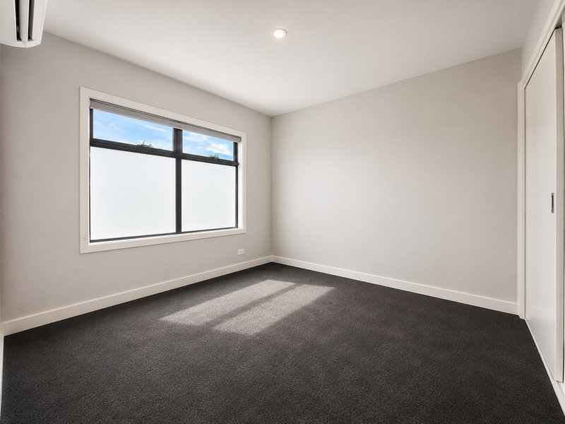 Photo - 1/136 Wood Street, Preston VIC 3072 - Image 5