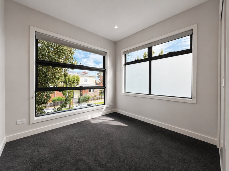 Photo - 1/136 Wood Street, Preston VIC 3072 - Image 6