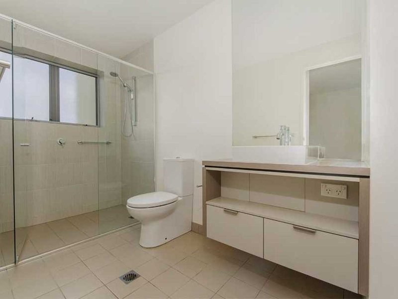 Photo - 113/60 Riverwalk Avenue, Robina QLD 4226 - Image 9