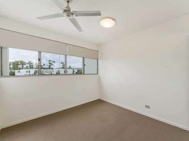 Photo - 113/60 Riverwalk Avenue, Robina QLD 4226 - Image 10